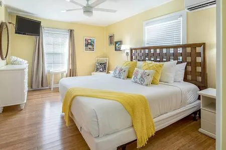 Road'S End Apartment Key West