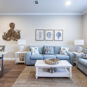 https://miramar-beach-condo-hot-tub-walk-to-destin.hotels-destin.com
